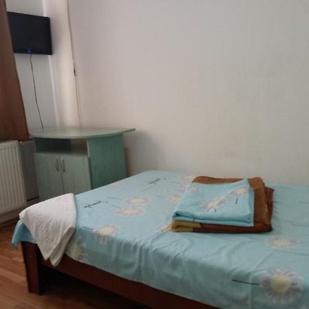 La Conu Iancu Hostel Drobeta Turnu Severin Luaran gambar